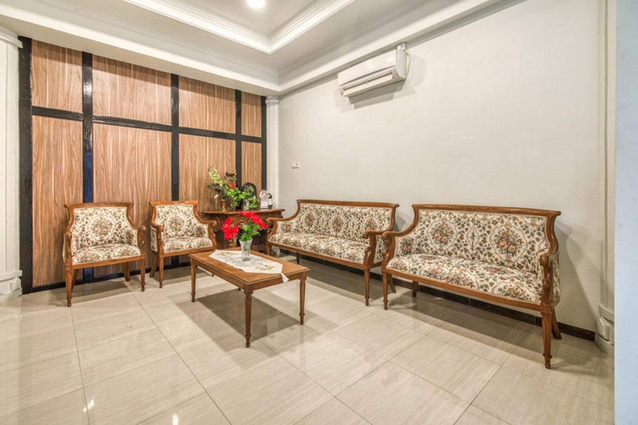 Reddoorz Plus Near Akademi Kepolisian Semarang 3 מראה חיצוני תמונה