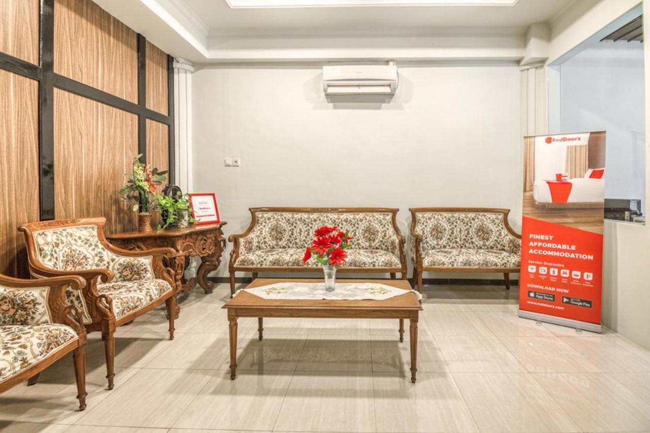 Reddoorz Plus Near Akademi Kepolisian Semarang 3 מראה חיצוני תמונה