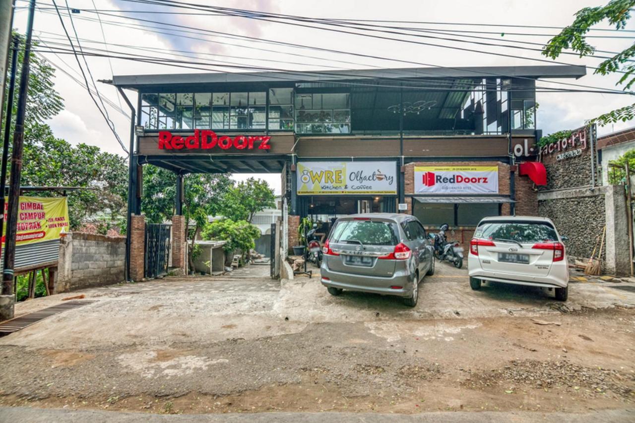Reddoorz Plus Near Akademi Kepolisian Semarang 3 מראה חיצוני תמונה